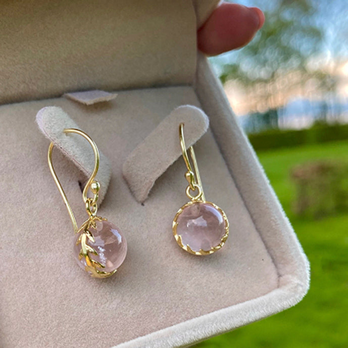 Arktisk pil øreringe i 18 karat guldbelagt sølv med rosa kvarts ædelsten