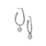 Glory örhängen i silver med vita topaser